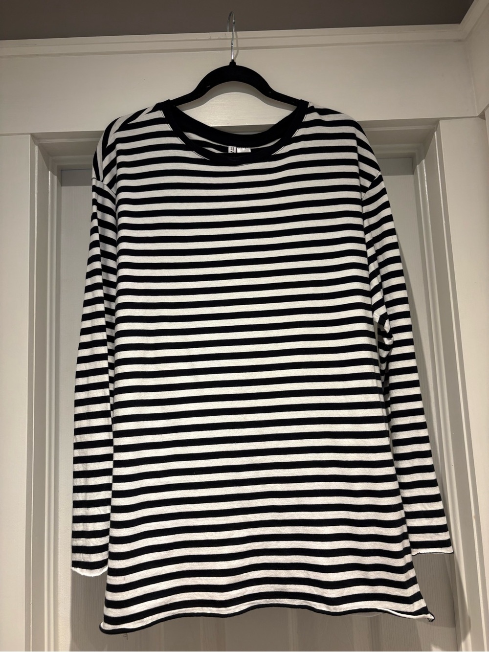 H&M Never Worn Black and White Striped Long-Sleeve Tunic